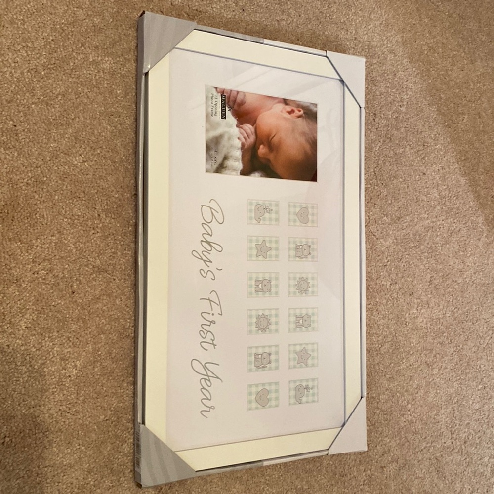 Picture frame NWT